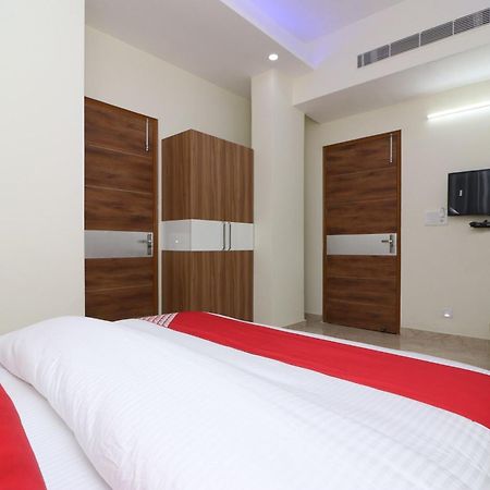 Hotel O The Grand Palace Ghaziabad Luaran gambar